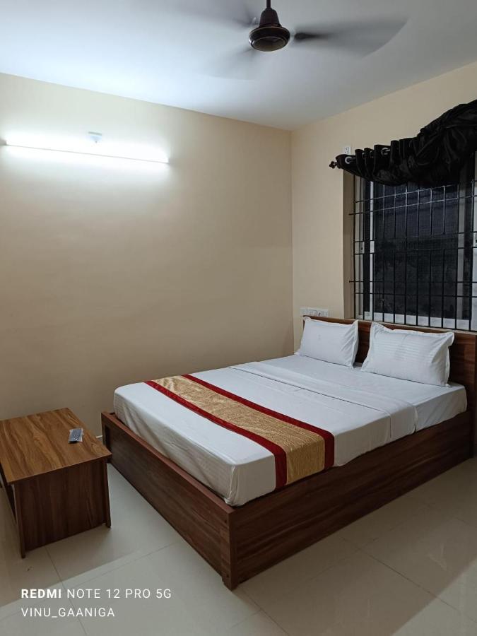 Premier Inn Lodge Мангалор Экстерьер фото
