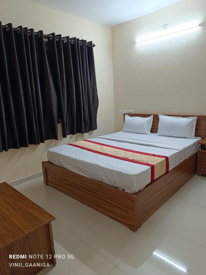 Premier Inn Lodge Мангалор Экстерьер фото