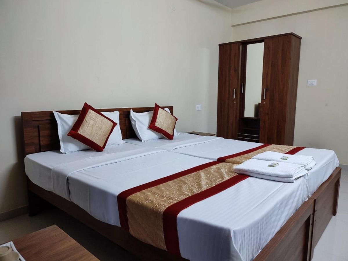 Premier Inn Lodge Мангалор Экстерьер фото